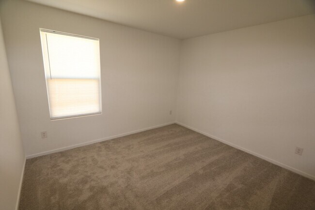 Building Photo - 26815 Inkberry Holly Ln
