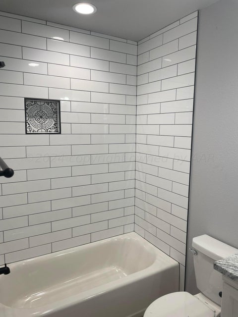 Building Photo - 14507 Periwinkle Dr