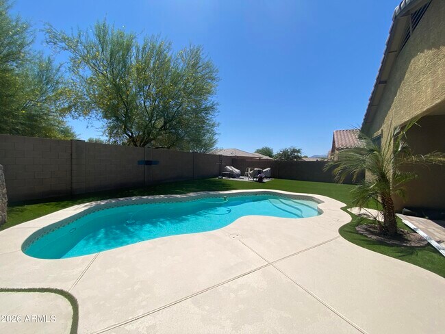 Building Photo - 7721 S 68th Dr