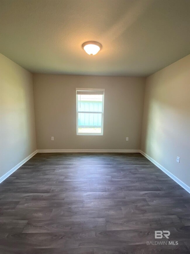 Building Photo - 270 Preston Wy