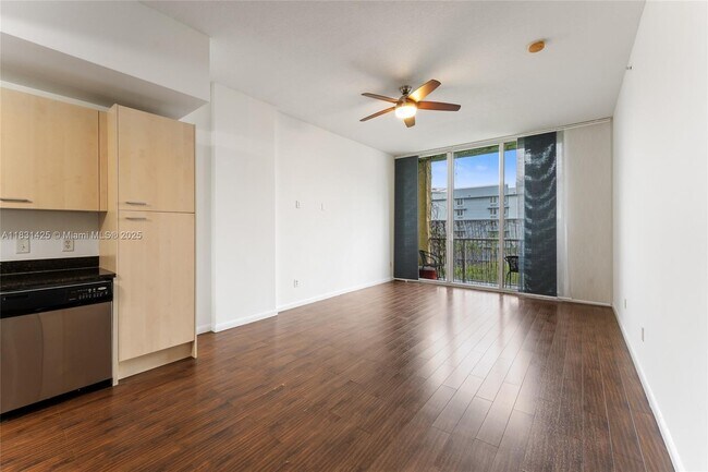 Building Photo - 1350 NW 8th Ct
