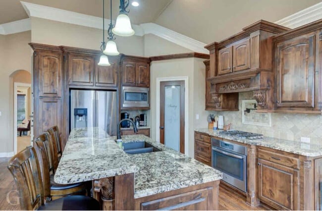 Building Photo - 5105 Tensas Dr