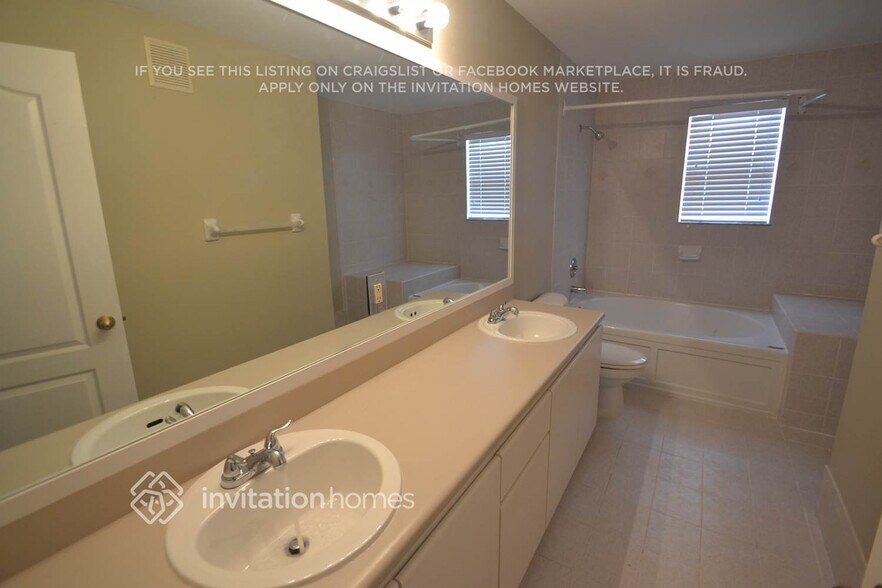 Building Photo - 3417 SW 169th Terrace