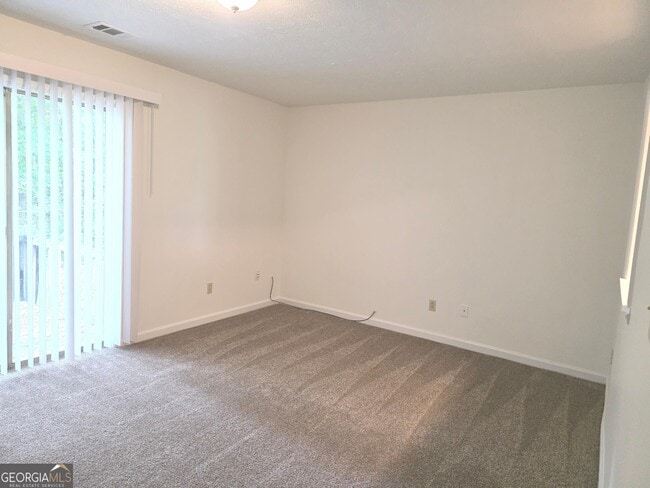 Building Photo - 5779 N Castlegate Dr