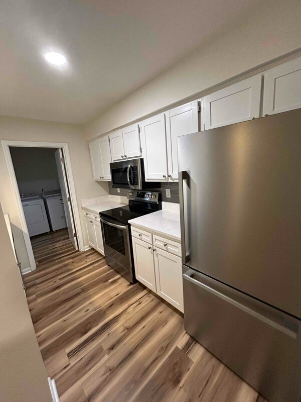 Building Photo - 1023 Hunters Trce