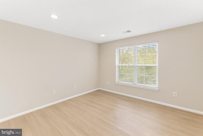 Building Photo - 43104 Baltusrol Terrace