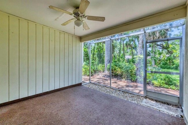 Building Photo - 5051 Village Garden Dr