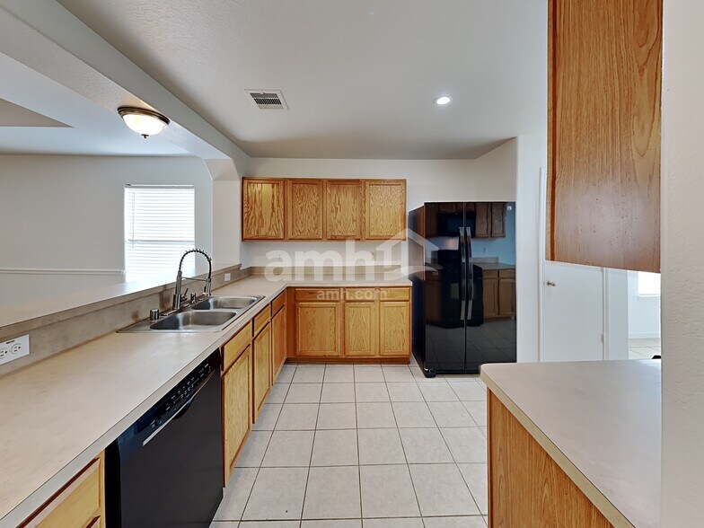 Building Photo - 21447 Hannover Grove Ln
