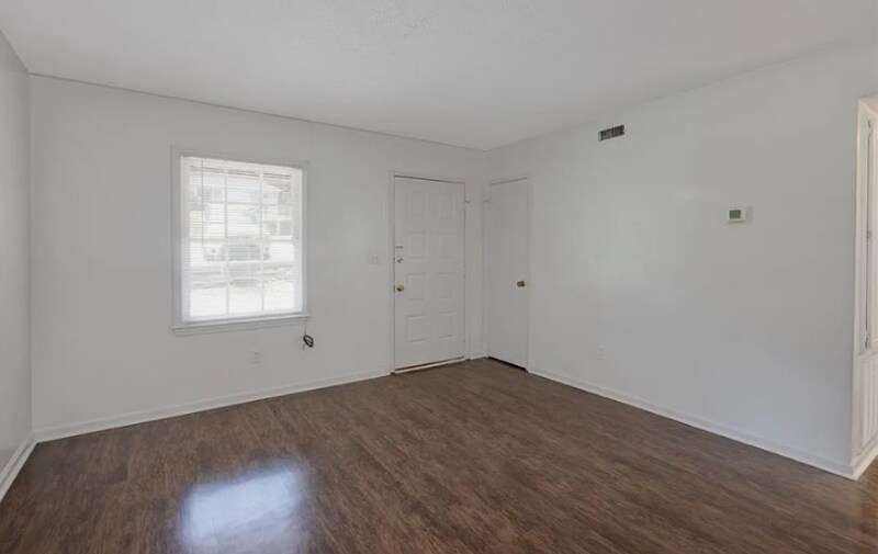 Building Photo - 1704 12th Pl S