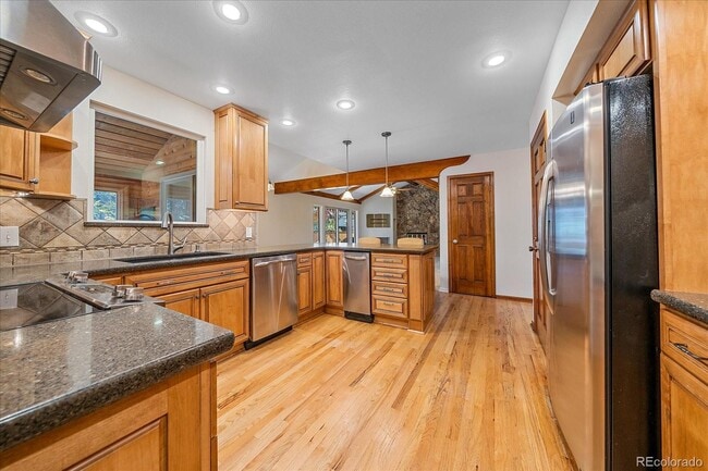 Building Photo - 5723 S Kittredge St