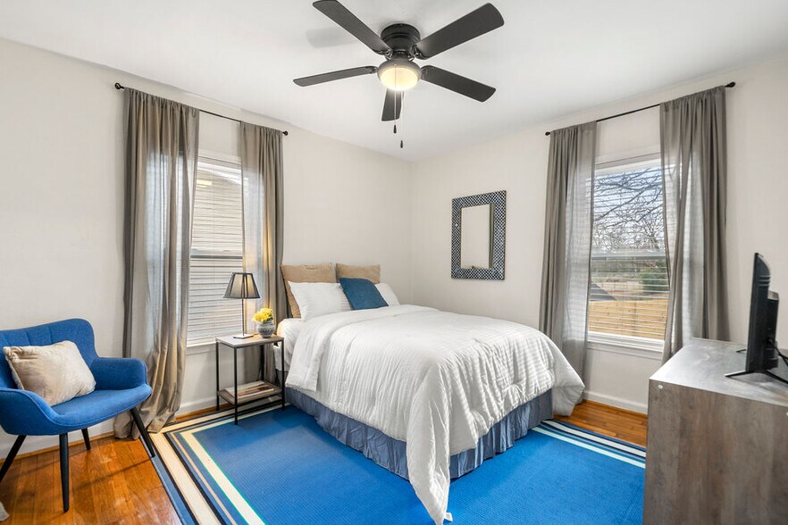 Bedroom 2 - 711 Campbell Cir