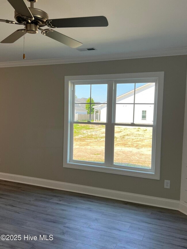Building Photo - 821 Sarah Rebecca Dr