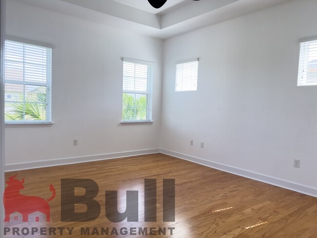 Building Photo - 14014 Dunant Ln