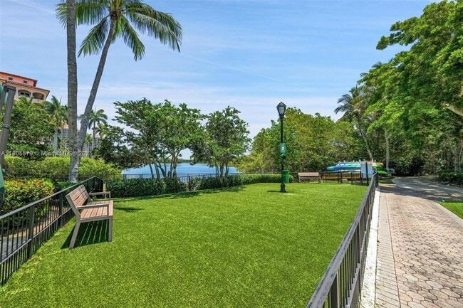 Building Photo - 13637 Deering Bay Dr