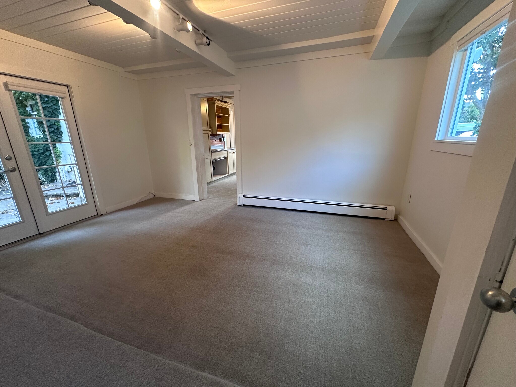 Building Photo - 1600 N 900 E