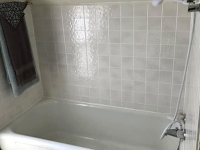 Building Photo - AVAILABLE NOW!