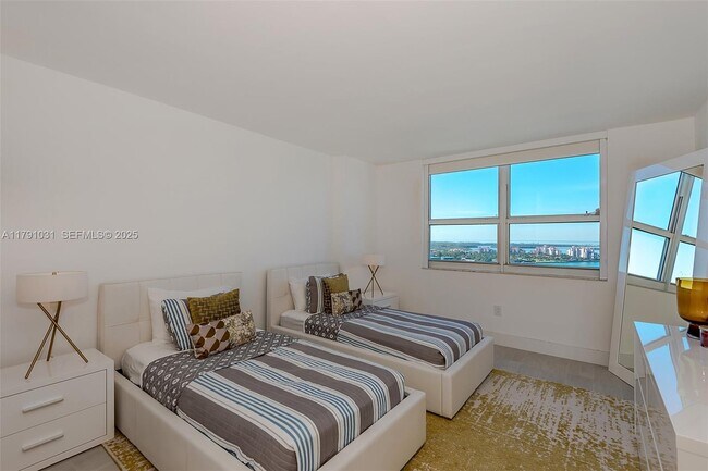 Building Photo - 90 Alton Rd