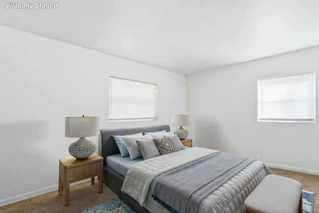 Building Photo - 3 Bedroom House off Juniper Drive!