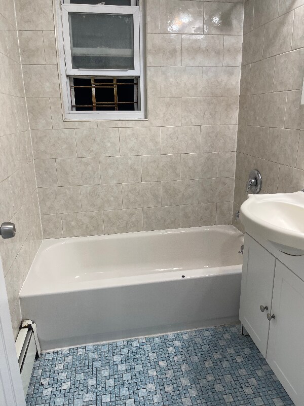 Building Photo - 4409 Carpenter Ave