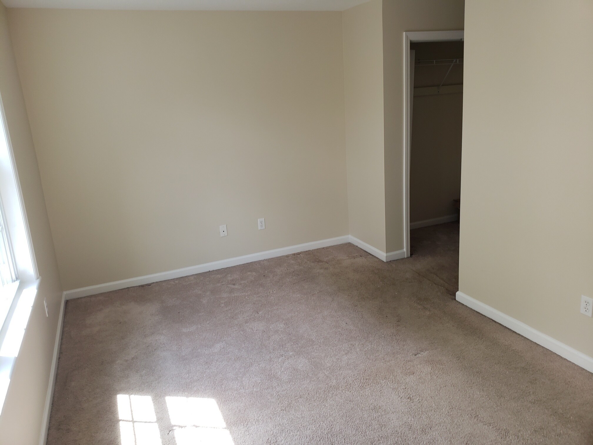 Building Photo - 9 Cottage Plz