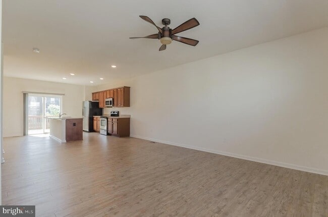 Building Photo - 172 Drexel Ct