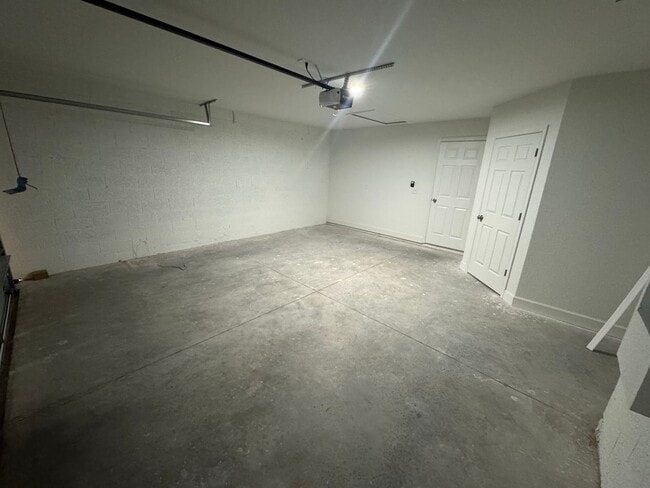 Building Photo - Brand New Duplexx Home for Rent