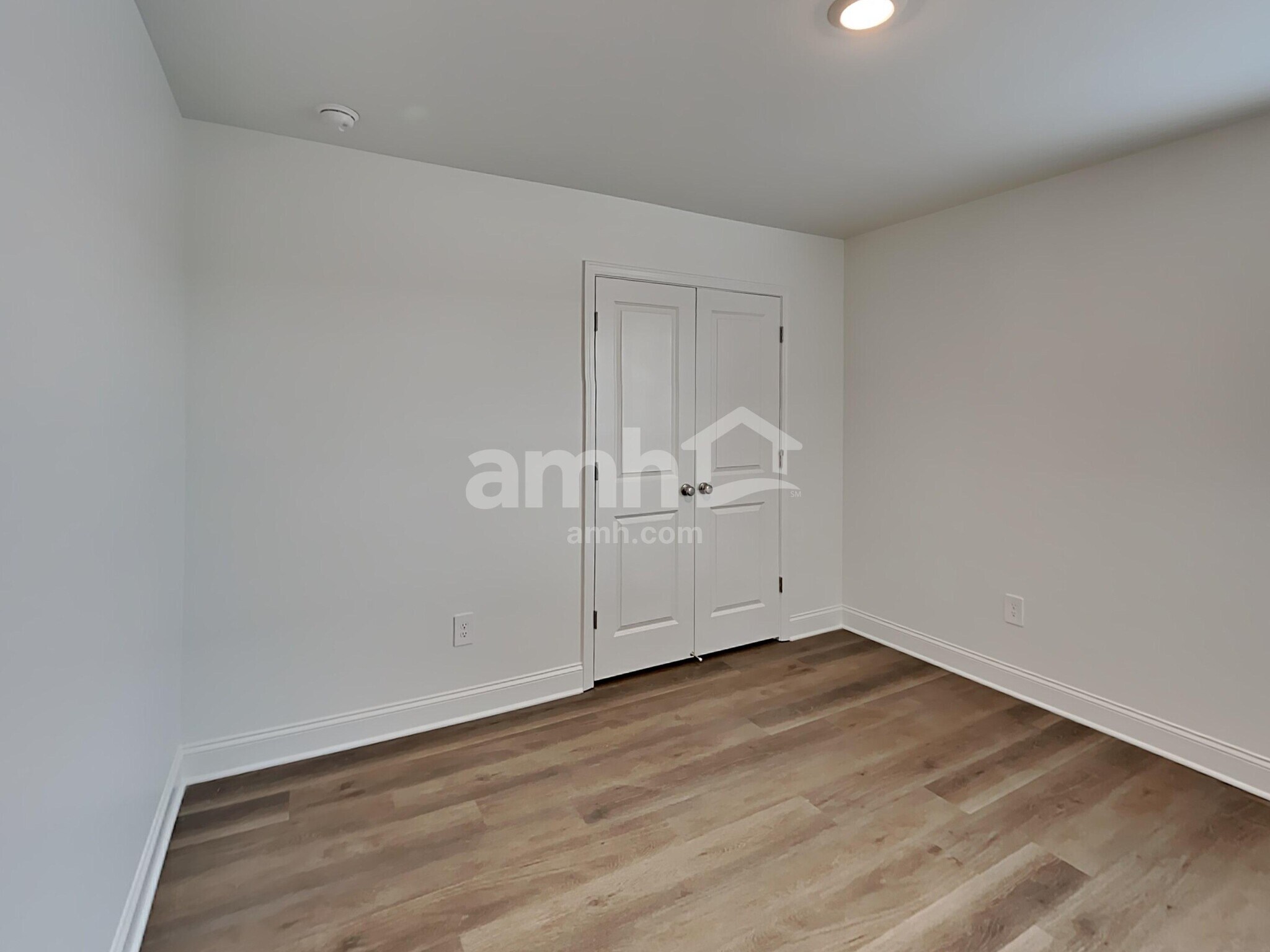 Building Photo - 322 Golucke Wy