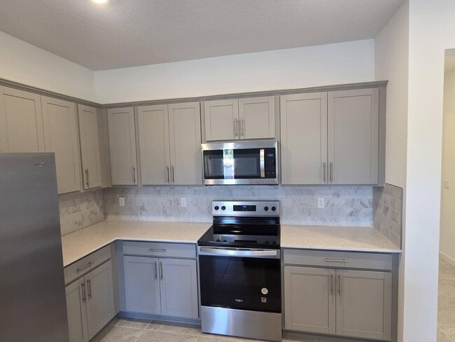 Building Photo - 2880 SE Federal Hwy