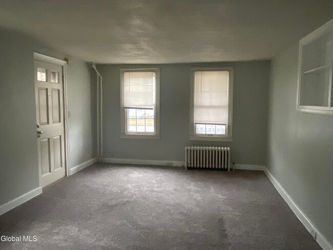 Building Photo - 163 Ridge St