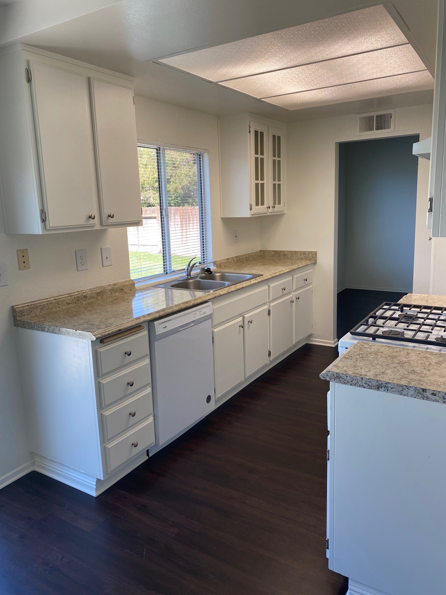 Building Photo - 44641 Stonebridge Ln