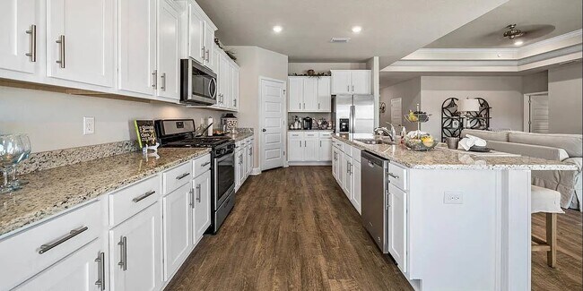 Building Photo - 31470 Shadwell Dr