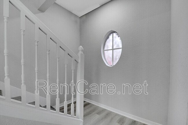 Building Photo - 6005 Westgate Dr
