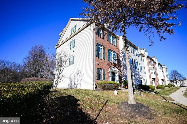 Building Photo - 9310 Paragon Way