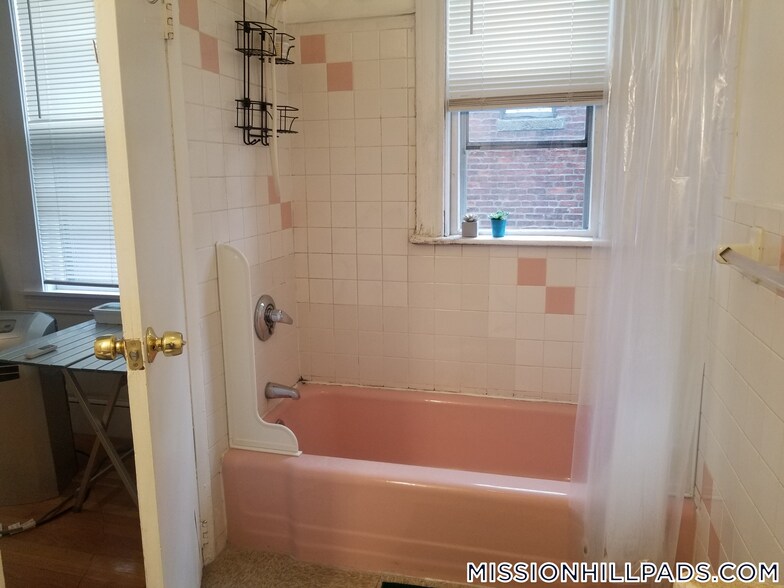 Building Photo - 55 S Huntington Ave