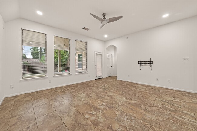 Building Photo - 16131 Keystone Ridge Ln