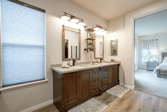 Building Photo - 5884 Cedarwood Cmn