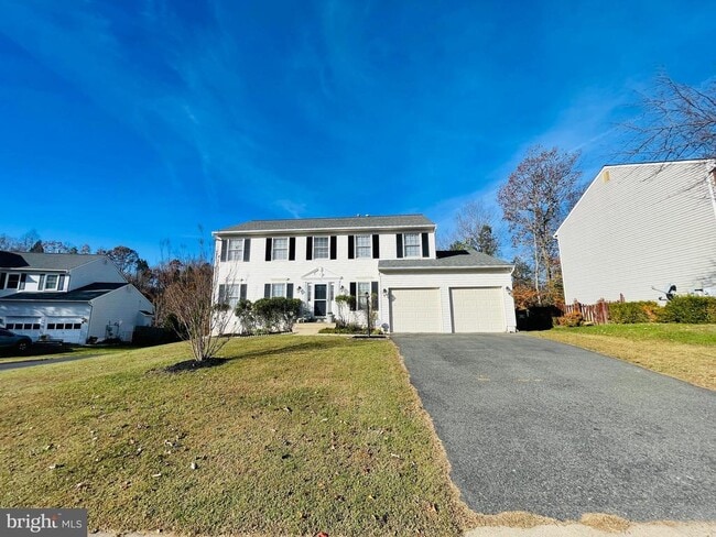 Building Photo - 32 Palace Ln