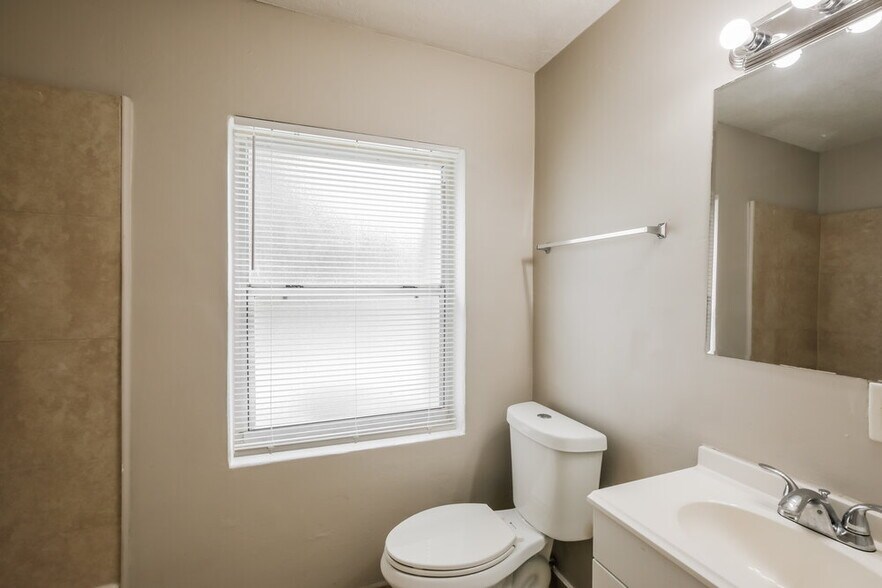 Building Photo - 9100 NW 3rd Ave