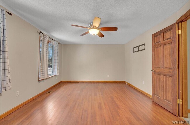 Building Photo - 36 Altair Dr