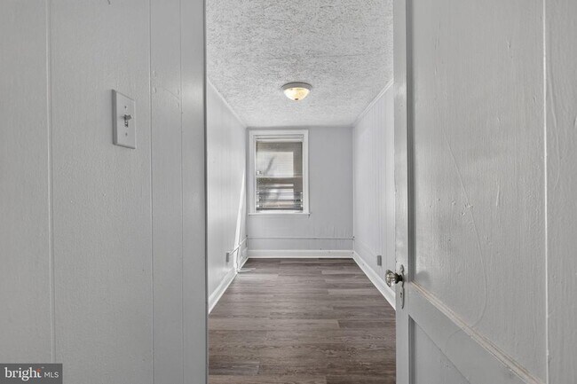 Building Photo - 243 W 22nd St