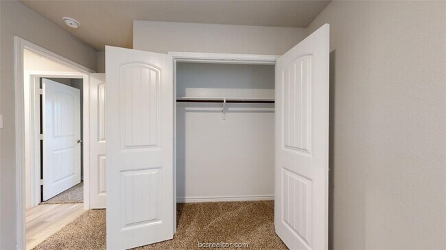 Building Photo - 2148 Chief St