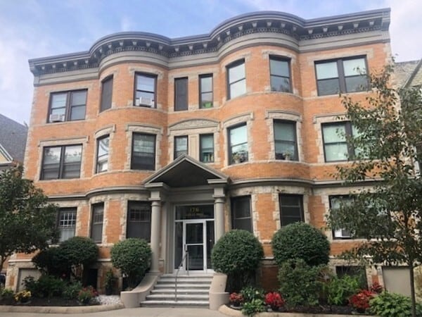 Primary Photo - 176 Naples Rd