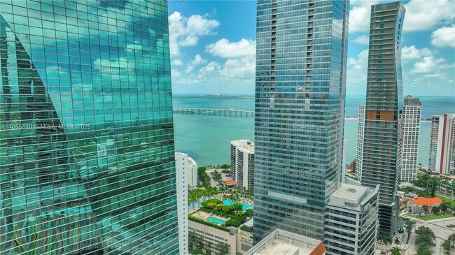Building Photo - 1250 S Miami Ave