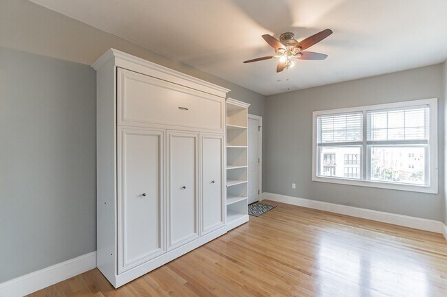 Building Photo - 29 Vinton St