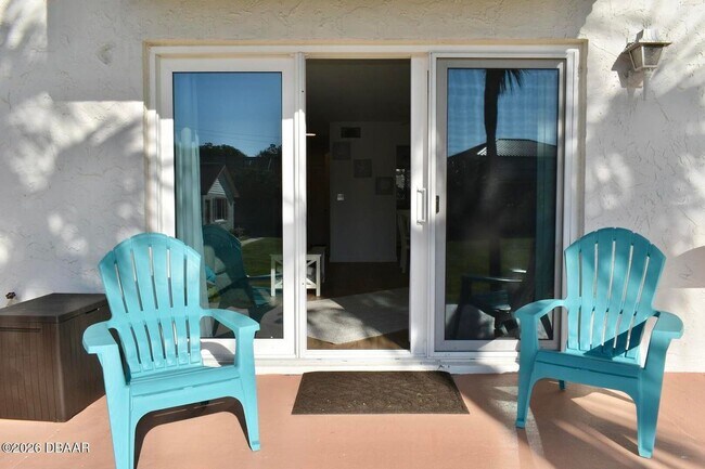Building Photo - Furnished Townhome In Ponce Inlet!