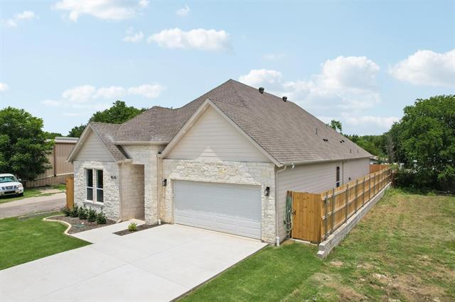 Building Photo - 4535 W Lake Highlands Dr