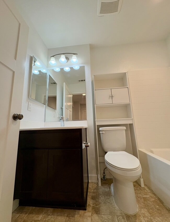 Building Photo - 13218 Shaw Ln