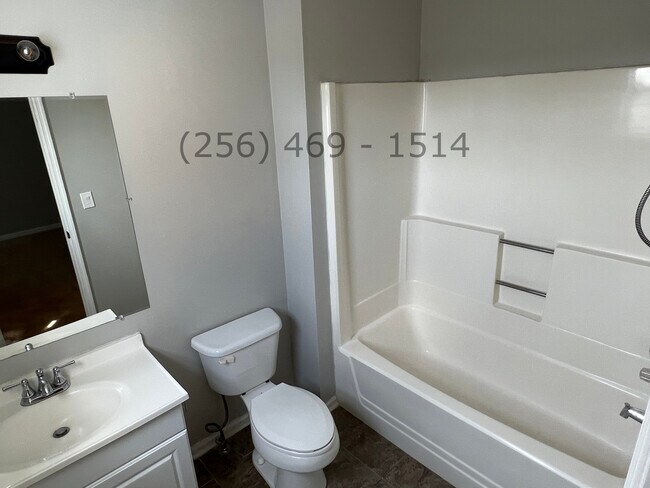 Building Photo - 138 Briargate Ln