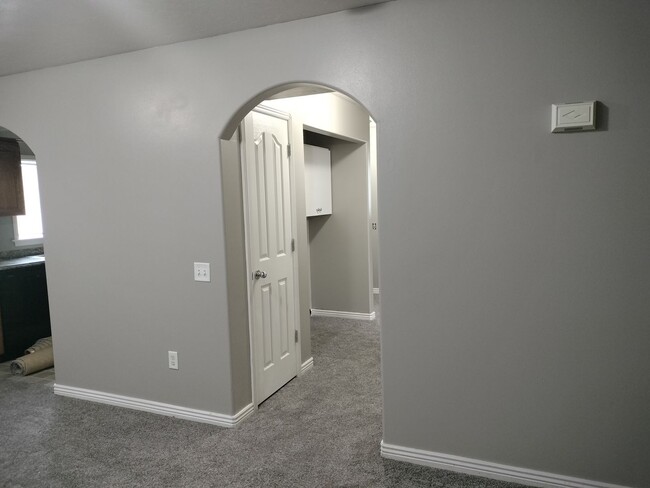 Building Photo - 2 bed 1 bath unit at the Delmar Condos - I...