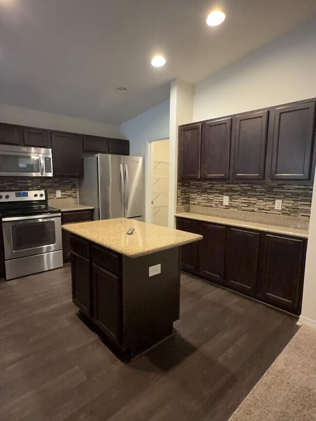 Building Photo - 9108 Timber Ln